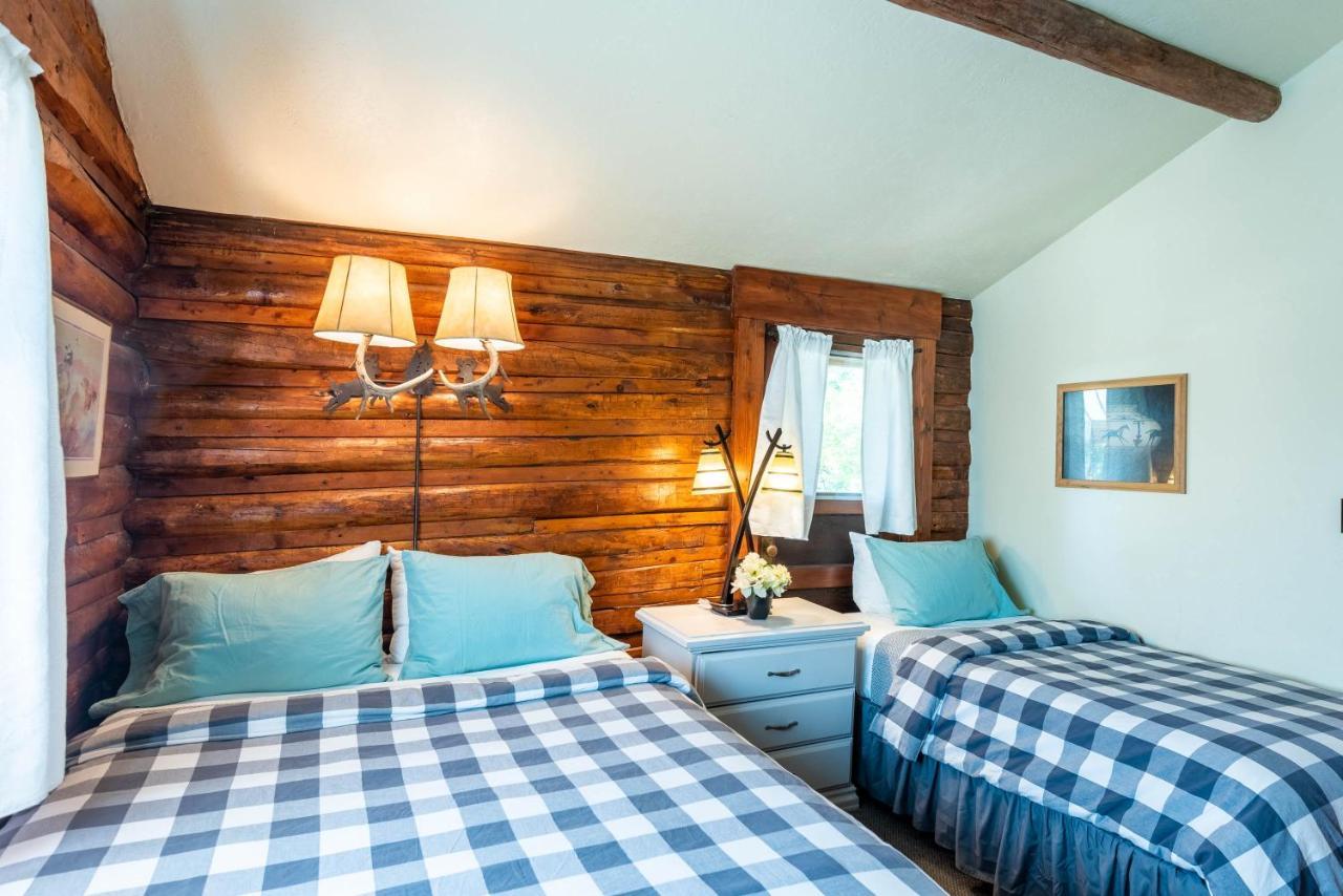 Log Cabin Motel Pinedale Eksteriør billede