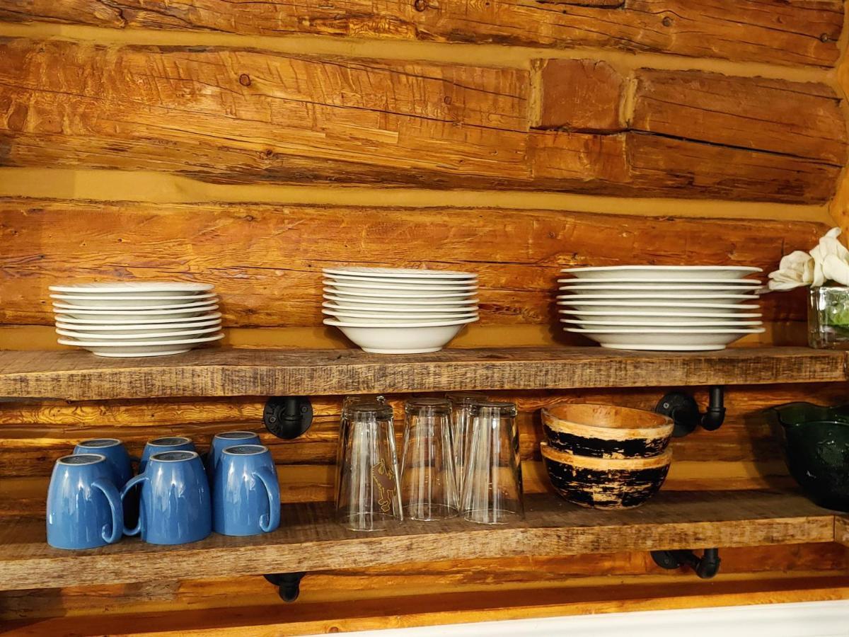 Log Cabin Motel Pinedale Eksteriør billede