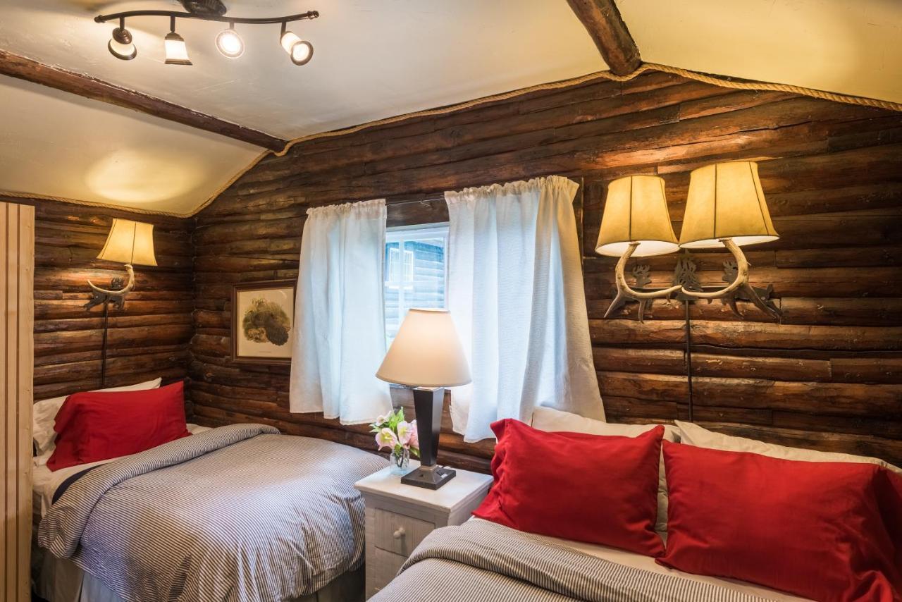 Log Cabin Motel Pinedale Eksteriør billede